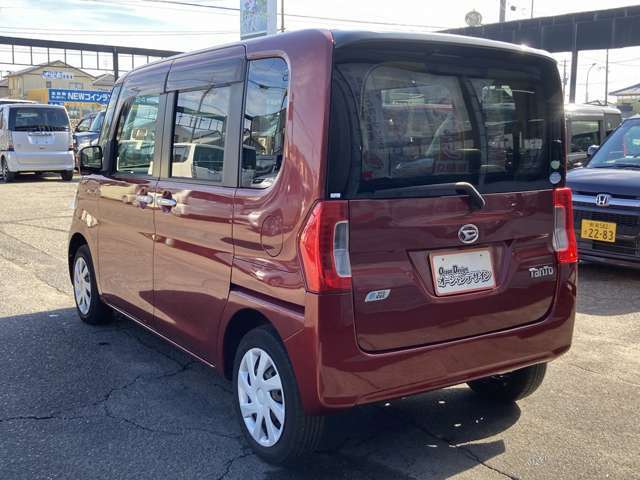 人気車や低価格車はすぐに売れてしまう可能性があります。お早めのご検討、ご来店お待ちしております。また、ご不明な点など細かい相談もドンドン対応させて頂きますのでお気軽にお申し付け下さい。