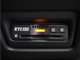 ◆ETC2.0装着◆進化したドライブ体験。料金収受システムだけだったETCが生まれ変わって、高速道路を賢く使うETC2.0に進化しました。多彩な情報サービスが便利で快適なドライブ体験を提供します。