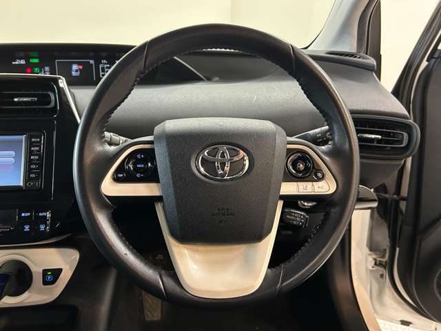 運転席周りに大きな傷、汚れ、へたりなどなく良質な状態です！