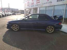 ☆☆自動車保険もフェニックスにお任せ下さい！☆☆保険のお見積もりはもちろん無料！！更新・内容変更・乗り換え手続き大歓迎です♪♪専任スタッフとお気軽に保険のお話してみませんか？？気になる方はスタッフ迄
