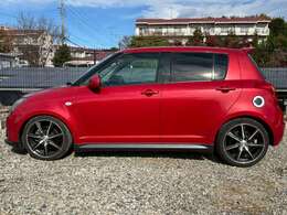 スイスポ新入荷♪