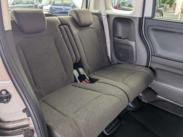 お客様に隅々まで見ていただけるよう展示車両は常に綺麗に仕上げております！お客様のご来店、スタッフ一同心よりお待ち申し上げます。