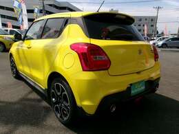 遠方の方でも弊社指定の陸送会社にてご自宅まで納車が可能です(^^)/お住まいの地域によって料金が変動致しますので、詳しくはお問い合わせください！