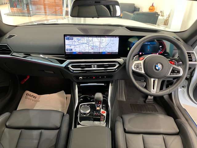 アウトバーンでの走行を見据えたBMWのブレーキシステムはもしもの時にもいち早くマシンを停止してくれます。