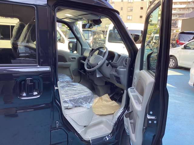 未使用車なので綺麗です。新車時のカバー付いたままです★