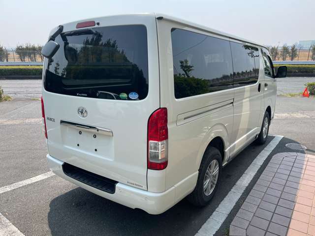 ネットでは伝えきれない車の良さが多々ありますので是非ご来店下さいませ。当店は浜松自衛隊基地北側沿いにお店をかまえております。お近くのお客様は是非ご来店お待ちしています。他県販売も大歓迎♪♪