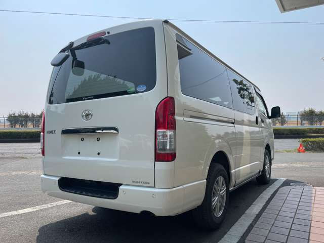 親切・丁寧な専門メカニックスタッフが応対！・車検・点検整備・事故等の修理などアフターサービスも安心。お車のカスタマイズもPROSPEEDのサービススタッフまでご相談ください！