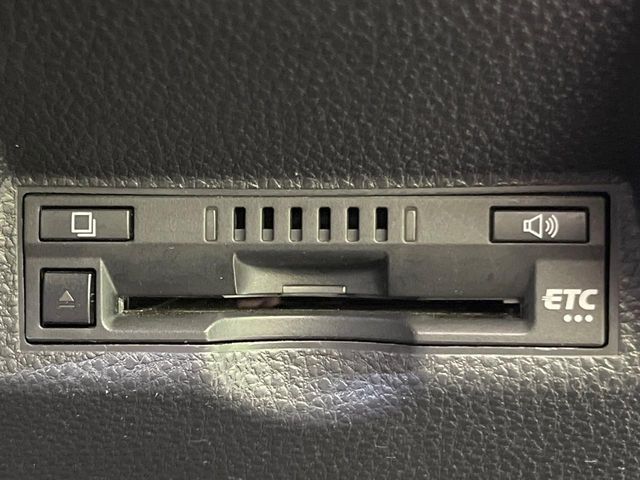 【ETC】高速道路の料金所をストレスなく通過！話題のスポットやサービスエリアに多い「スマートIC」利用時は必須のアイテムです。当店でセットアップを実施、ご納車当日からすぐにご利用いただけます！