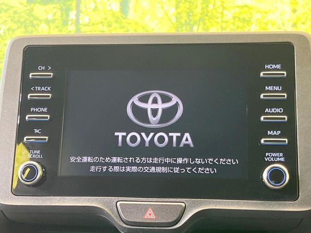 【ナビ機能付きディスプレイオーディオ】ナビ機能搭載の他、お持ちのスマートフォンと連携して、ナビやbluetoothでの音楽再生が可能です♪デザインはもちろん操作性も良好！
