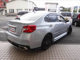 純正SDナビ☆バックカメラ☆黒革シート☆STIスタイルパッケージ☆トランクスポイラー☆OP18インチAW☆STIタワーバー☆ETC☆LEDヘッドライト☆サテンドアミラー☆アイサイト3☆レーダークルーズ