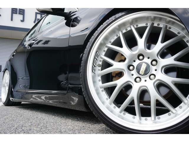 ★【社外20インチアルミホイール】【HKS車高調】社外20インチアルミホイール装着済み！