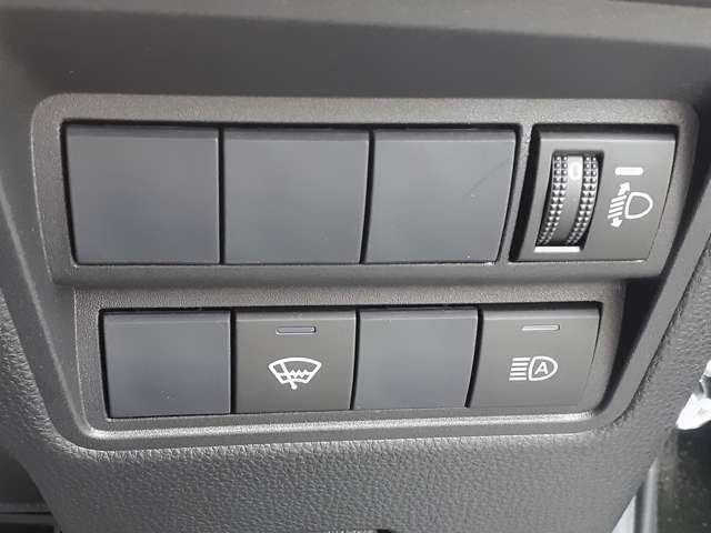 各種装備類の機能や使用方法については店頭でスタッフまでお尋ねください。