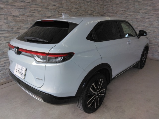 オプションになりますが、ボディーコーティングもご用意しております。新車の輝きに近づき、洗車などのお手入れも楽になりますよ。