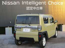 ボディーカラーは、サンドベージュメタリックです。