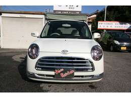 エンジンオイル・オイルエレメント・ワイパーゴム・バッテリーは、新品交換させて頂きます。さらに、車検整備付きの車は、2年間持たないような消耗品は、新品交換させて頂きます。ウォーターコート無料施工。