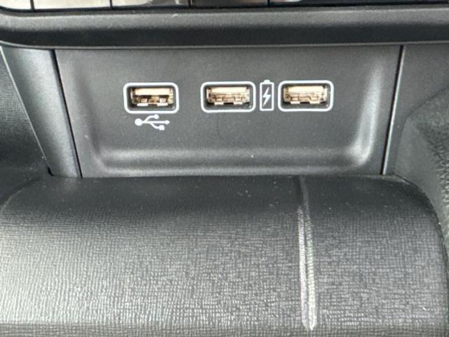 こちらのお車はいかがでしょうか？少しでも気になっていただけましたら是非お問い合わせください！さらにお車の詳細をお送りいたします！