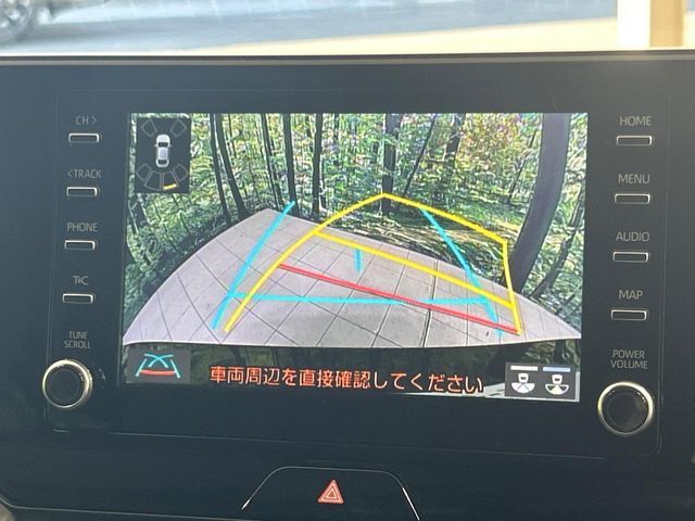 【バックカメラ】駐車時に後方がリアルタイム映像で確認できます。大型商業施設や立体駐車場での駐車時や、夜間のバック時に大活躍！運転スキルに関わらず、今や必須となった装備のひとつです！