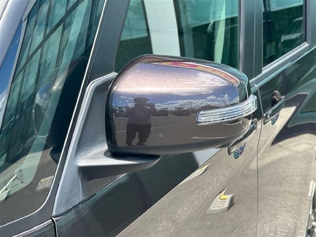 【ドアミラー】大きくて見やすいので、後方を見るときも安心です！