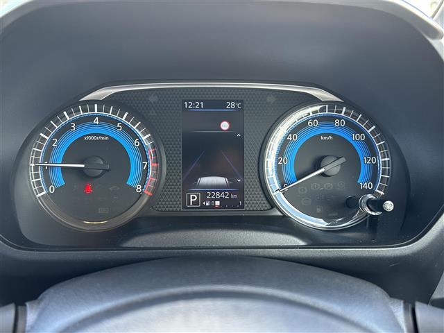 【スピードメーター】メーターがシンプルで見やすく運転しやすいですね！