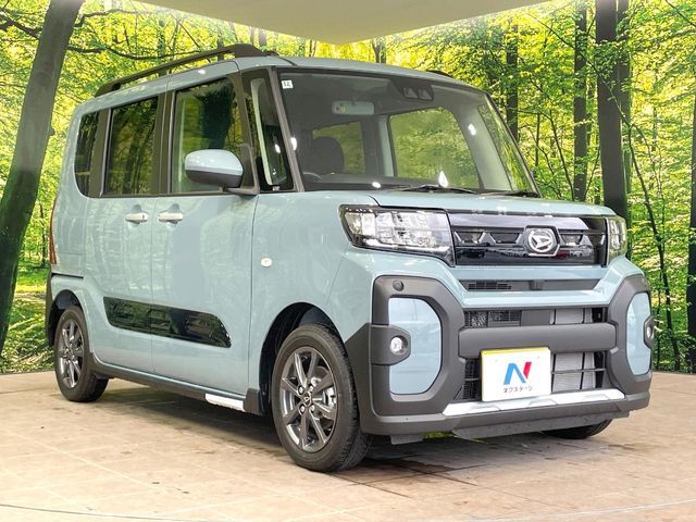 大好評のボディコーティング「弾スプラッシュコート」もご納車までに施工可能。通常のガラスコートと異なる、耐久年数6年の無機質ガラスコーティングが、ボディをキレイな状態に保ってくれます。