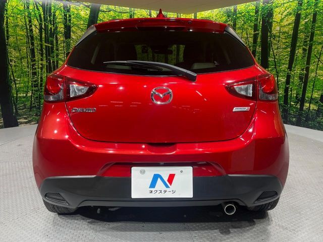 安心の最長10年・走行無制限保証（有償）をご用意。保証内容も充実はもちろん、無料点検＆オイル交換や、年中無休の全国・24時間ロードサービスも付帯されておりますのでご安心下さい。