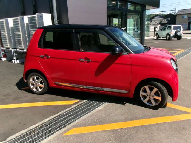 弊社の車は三菱認定中古車で1年間の保証付です。全国の三菱ディーラーで保証修理が受けられます。詳しくは弊社スタッフにお問合せ下さい。