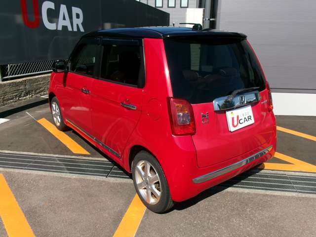 当店では車の販売に加え、保険、JAFも取り扱っています。お客様のご要望に添い保険プランをご提案させていただきますので是非ご相談ください。