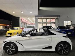 ガリバーグループでは主要メーカー、主要車種をお取り扱いしております。全国約460店舗の在庫の中からお客様にピッタリの一台をご提案します。