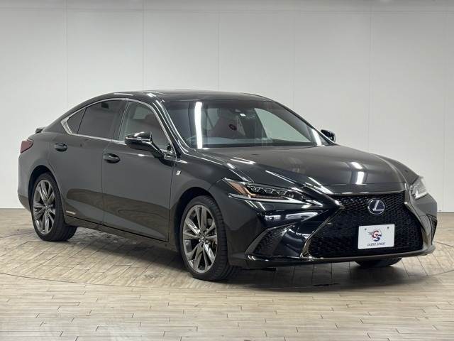 お車ご成約時の付帯率は驚きの90％OVER。GOOD　SPEED自慢のスーパーガラスコーティング。見違えるほどの輝きを放ち、納車後のメンテナンスも楽々。是非一度お試し下さい。