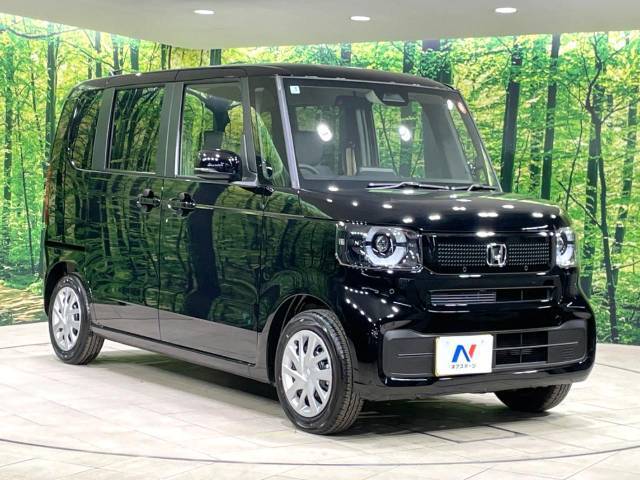 大好評のボディコーティング「弾スプラッシュコート」もご納車までに施工可能。通常のガラスコートと異なる、耐久年数6年の無機質ガラスコーティングが、ボディをキレイな状態に保ってくれます。