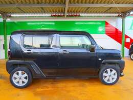 スマートアシスト搭載車です！衝突回避支援ブレーキ機能/誤発進抑制制御機能/車線逸脱機能/先行車発進お知らせ機能/オートハイビームの5つの機能になります！