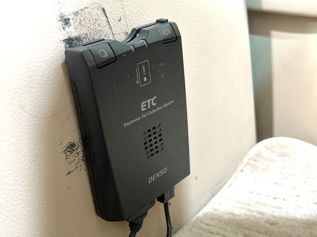 【ETC】高速道路の料金所をストレスなく通過！話題のスポットやサービスエリアに多い「スマートIC」利用時は必須のアイテムです。当店でセットアップを実施、ご納車当日からすぐにご利用いただけます！