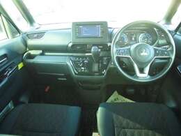 納車の際には車検整備を実施致します。ご購入後の整備や修理はサービス工場にてしっかりと行わせて頂きますので、ご購入後のアフターサービスまでお任せください！