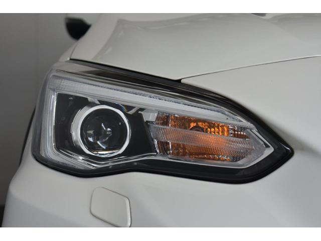 LEDヘッドライトで夜間の運転も安心です