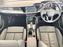 アウディならではの洗練された高級感と落ち着きのあるデザインは秀逸です。シートにMMIのナビゲーションも操作性良好です。