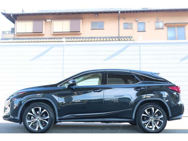 下取り・買取り査定も強化中車種問わずご相談ください！ご購入いただいた車輌は、店頭でのエンジンオイル交換＆ポリマーメンテナンスが年3回3年間サービス！