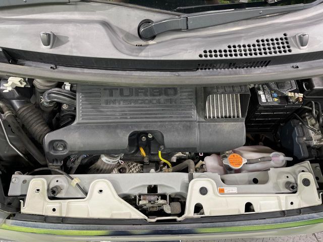 親切・丁寧な専門メカニックスタッフが応対！・車検・点検整備・事故等の修理などアフターサービスも安心。お車のカスタマイズもネクステージのサービススタッフまでご相談ください！