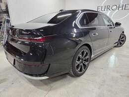 オートマチックドア！マッサージシート！シートベンチレーション！パワーシート！置くだけ充電　サンルーフ！360度カメラ！パドルシフト！アップルカープレイ！