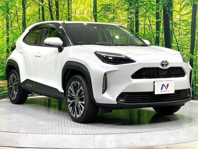 大好評のボディコーティング「弾スプラッシュコート」もご納車までに施工可能。通常のガラスコートと異なる、耐久年数6年の無機質ガラスコーティングが、ボディをキレイな状態に保ってくれます。