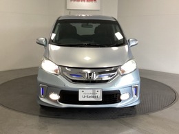 【Honda認定中古車 U-Select】　エンジン、オーディオやカーナビ(社外品は除く）に至るまで保証をお付け致します。全国のホンダディーラーで保証と整備が受けられます。