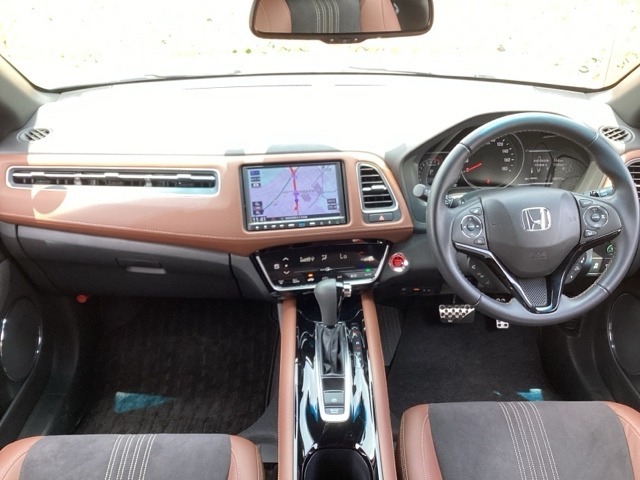 車両移動中などもあり、店舗に行かれる前に在庫確認をお願いしております。ぜひ連絡いただきその後ご来店をお願い致します