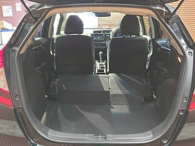 広々としたラゲッジルームは日常・レジャーに活躍する事間違いなし。いかがでしょうか。