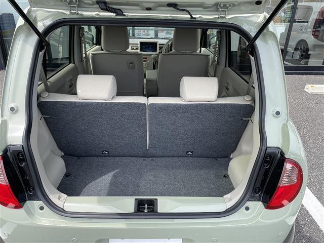 【トランク】積み込みやすくて、たっぷり積める荷室です。シートアレンジできるものは、乗車人数と荷物の量や大きさによってシートを動かすことができるので、より快適なドライブが可能です！