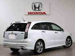 斜め後ろの画像です。