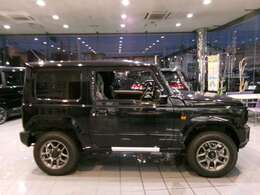 板金塗装/各種保険/オートローンなどお取り扱いしております。お気軽にお問い合わせください。