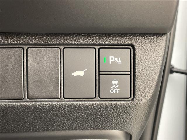 【運転席操作部】『運転席周辺の装備』の画像になります。快適なドライブを楽しむための機能が装備されています！運転席から触れるので使いやすいです！