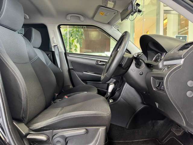 ★わかりやすく丁寧な対応★　★お車のご購入が初めての方や、お車に詳しくない方でも分かりやすい、ご説明を心掛けています★　★少しでもお客様のお役に立ちたいと全スタッフ思っております★