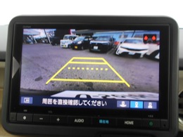 今では必需品にまでなっているバックカメラが装備されておりバック時に死角を減らしてくれます。