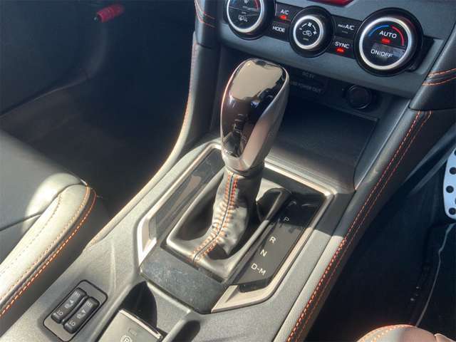 ご来店・現車確認等、ご希望のお客様は、事前に販売店までお問合せ下さいませ。