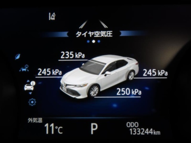 タイヤの空気圧がメーター内で管理できます。